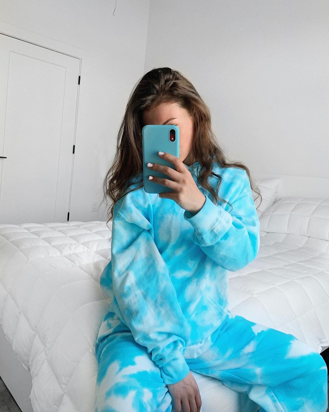 Turquoise crumple tie-dye suit from @haleyly0ns